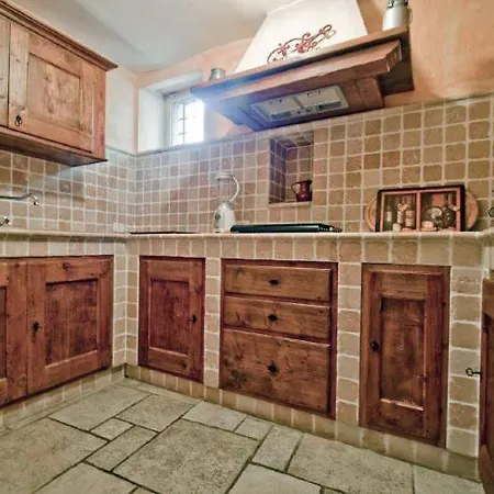 Sleeps 4 Pool Wifi Villa Pettenasco