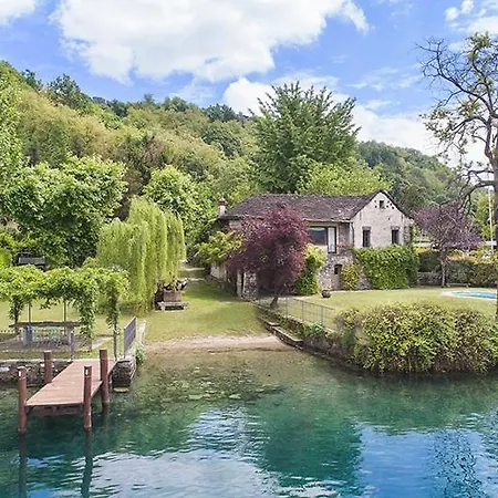 Sleeps 4 Pool Wifi Willa Pettenasco