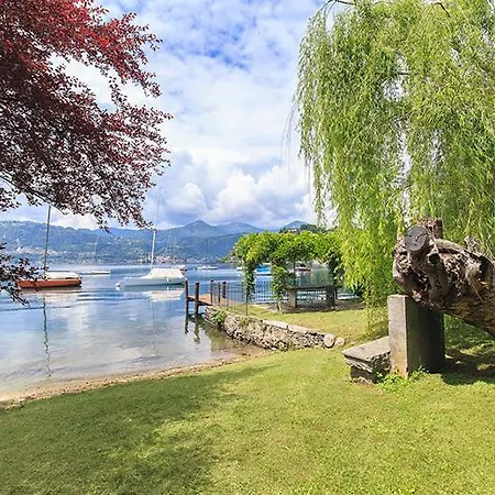 Sleeps 4 Pool Wifi Willa Pettenasco