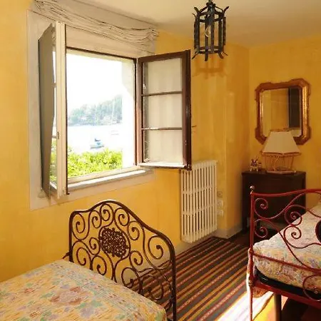Sleeps 4 Pool Wifi Villa *